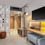Hotel H2 3*