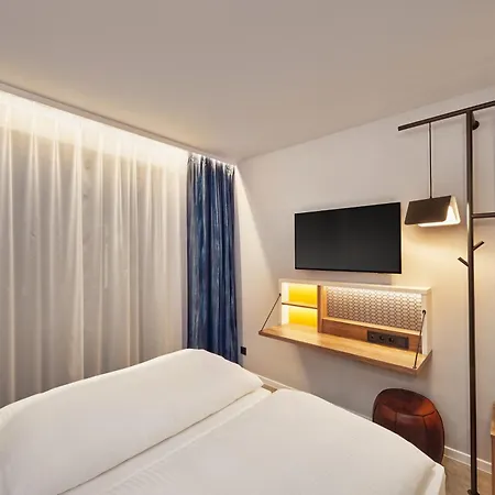 Hotell H2 3*